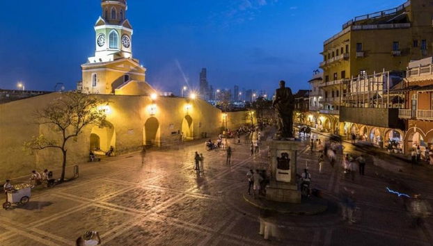 Cartagena por la noche con frito típico - Foto 5